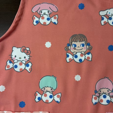 <26年夏新作>【PEKO＆サンリオキャラクターズ】ギンガムチェック キャラクターエプロン PKA4198【M-L】