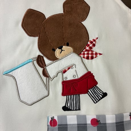 <26年秋新作>【くまのがっこう】クッキンジャッキー アップリケ キャラクターエプロン JA4247【M-L】