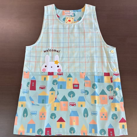 <26年秋新作>【おてんばママ】街並み うさぎアップリケ付き エプロン YC-7099/グリーン【M-L】