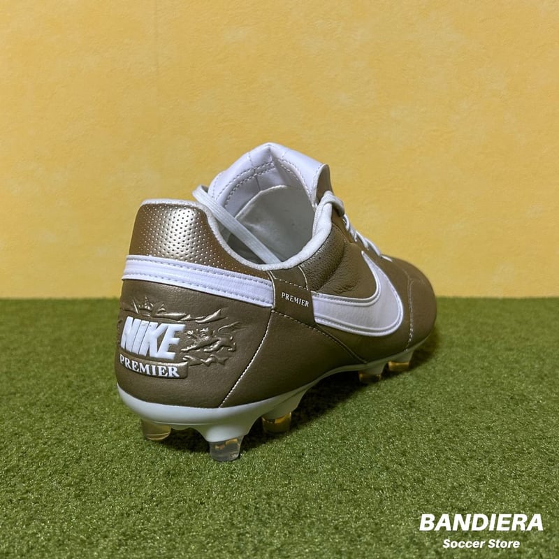 NIKE ナイキ サッカースパイク ティエンポ プレミア 3 FG（メタリック