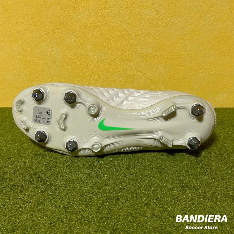 NIKE ナイキ サッカースパイク ティエンポ レジェンド 8 エリート SG