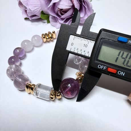31💜究極の癒し💜アメジスト・クリスタル・ヘマタイト💜デザインブレスレット