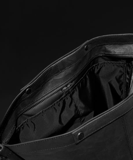 U L Leather Shoulder bag 9L