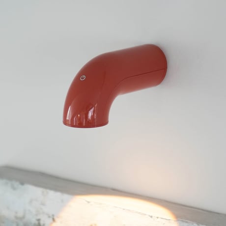 BENT TUBE LAMP CORAL RED