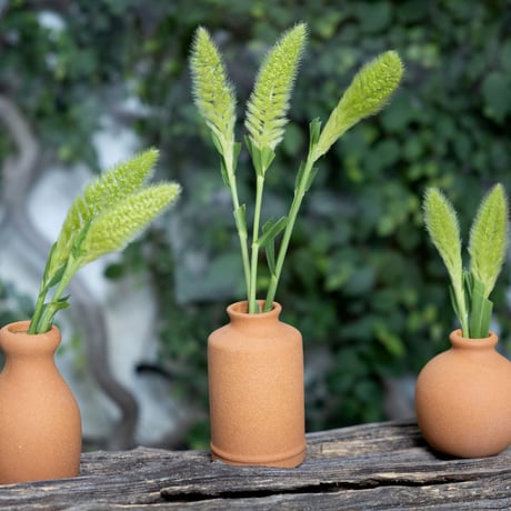 BUD VASE STILL
