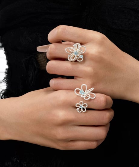 Blue blossom ring