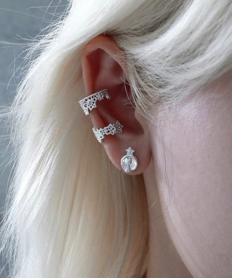 Star lace ear cuff