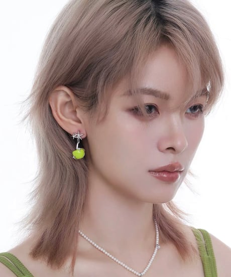 Green apple sparkle pierce