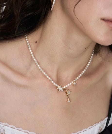 Glitter star stellar pearl necklace
