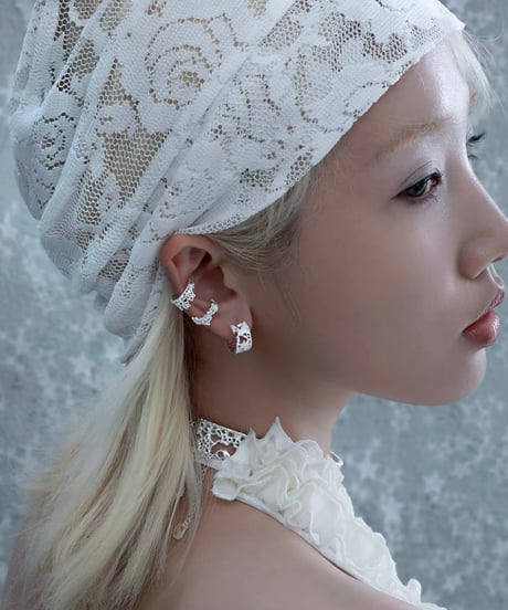 Star lace ear cuff