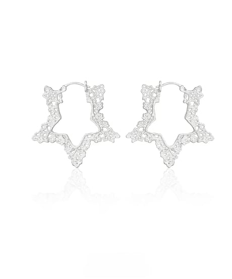 Star lace silhouette pierce