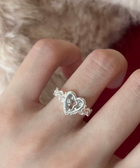 Heart padlock ring