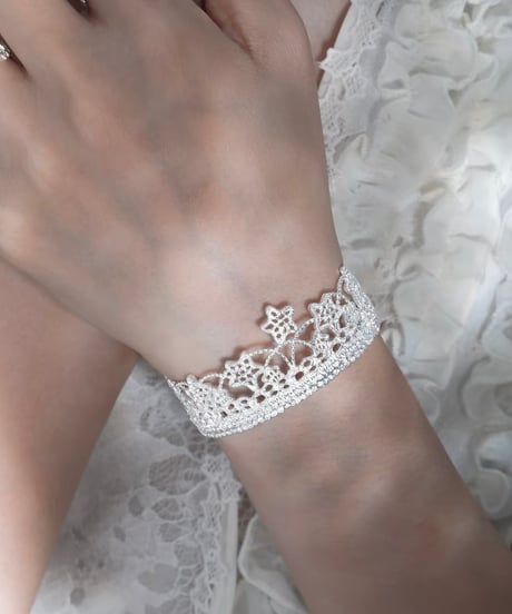 Star lace bracelet