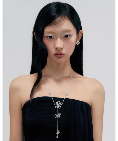 Blue blossom necklace