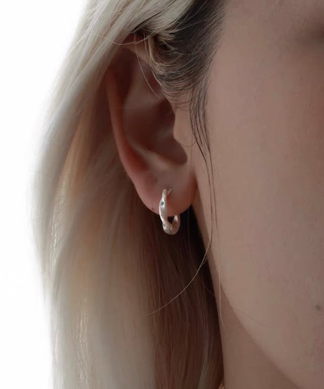 Blue twist pierce