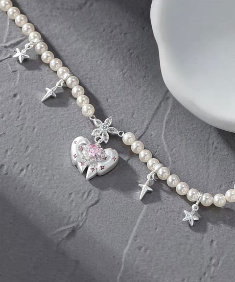 Dreamy pink ribbon pearl necklace