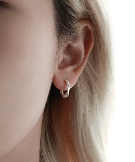 Blue twist pierce