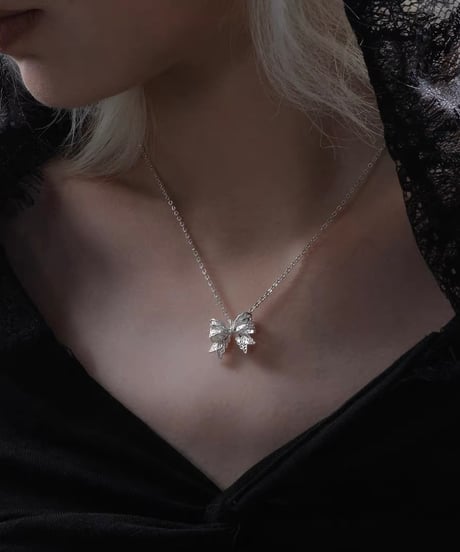 Elegance lace ribbon necklace