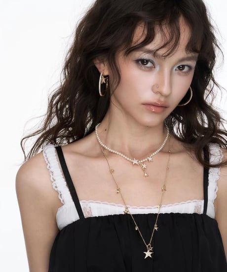 Glitter star stellar pearl necklace