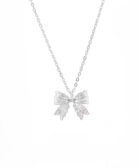 Elegance lace ribbon necklace