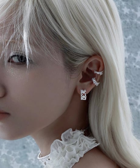 Star lace ear cuff