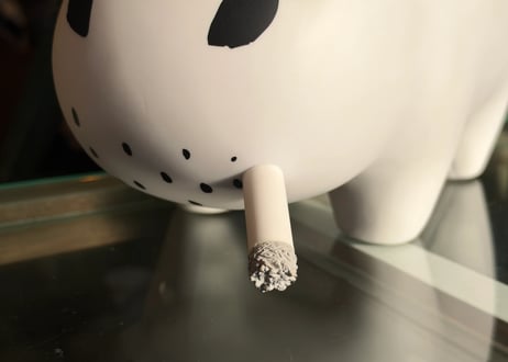 Kozik x kidrobot スモーキンラビット 10インチ ホワイト アートトイ