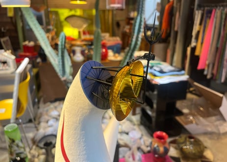 太陽の塔　海洋堂 1/144スケール  ソフトビニール製塗装済み完成モデル