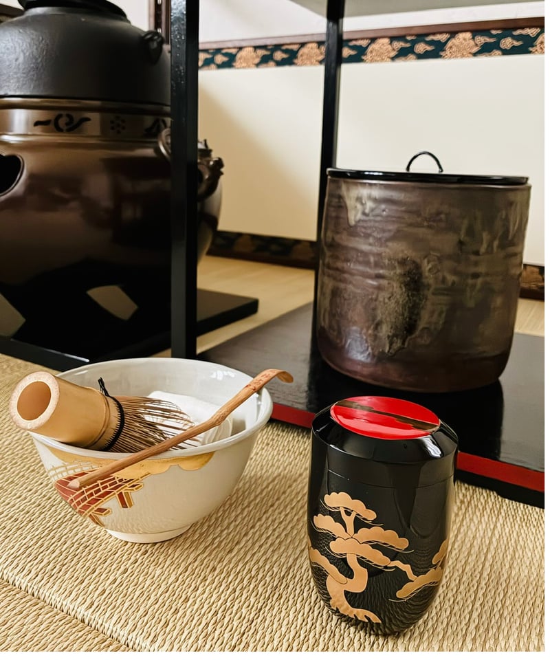 美品 四方桟桐共箱/共布付属】宗廣造 老松蒔絵 日の出棗 | ginyoudo