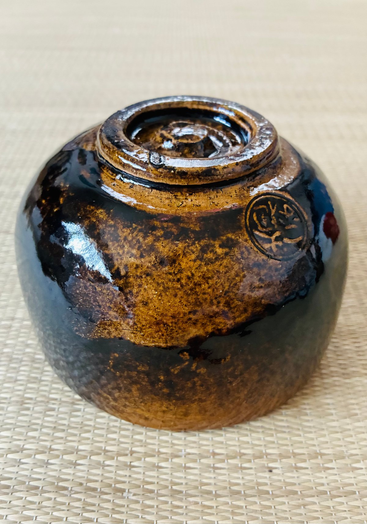大樋焼 長楽造 大樋焼 飴釉 茶碗二客 共箱 栞 抹茶碗 茶道具 です。 美品/j桐共箱/ウコン布/栞付】大樋焼 二代目大樋一平造 飴楽茶碗 大樋