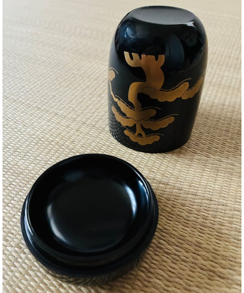 美品 四方桟桐共箱/共布付属】宗廣造 老松蒔絵 日の出棗 | ginyoudo