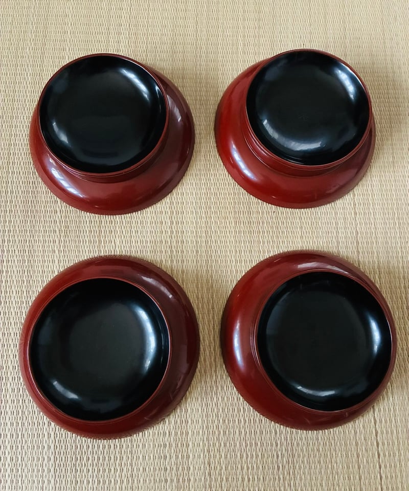 『鎌倉彫』木製 漆器 菓子皿 椿の図 彫り物 木製】古代朱 椿皿 菓子皿 銘々皿 高台皿 | ginyoudo