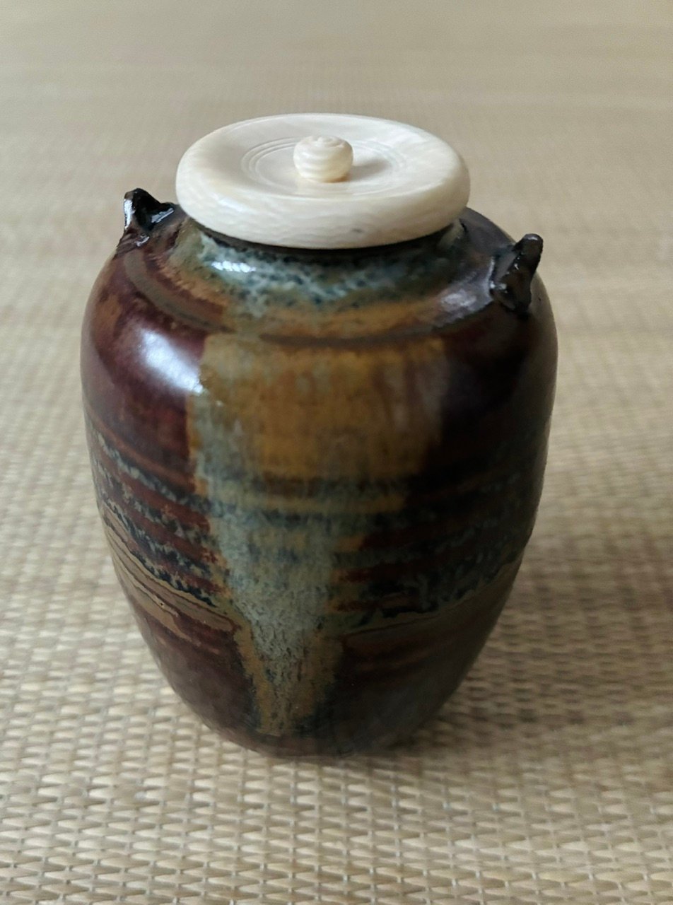 美品 桐共箱 仕覆付 】 十三代八仙妻 高取喜恵造 仕覆付 耳付茶入 高取