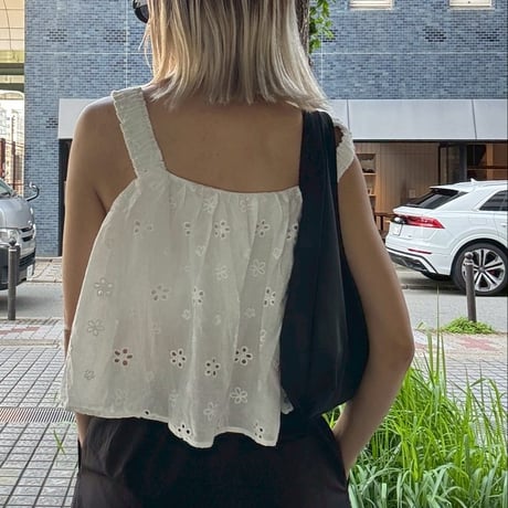 flower sleeveless blouse