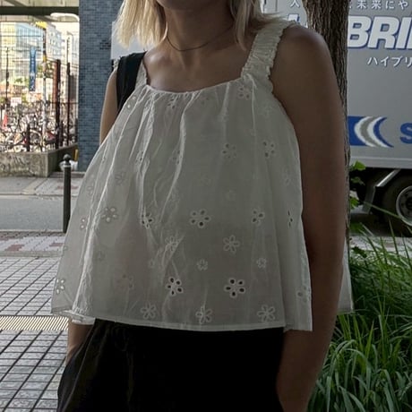 flower sleeveless blouse