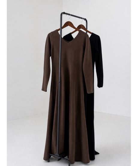 【再入荷】V-Neck Elegant Knit Long Dress Black
