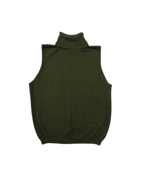 high neck no sleeve knit