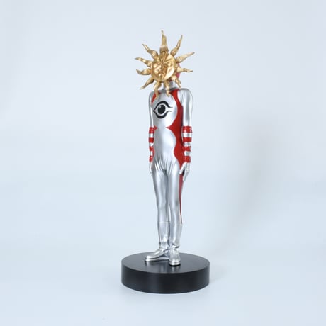 タローマン劇中小道具完全復刻版 『圧倒的な頭の回転の速さをもつ巨人・タローマン』 (2027年春発売予定)