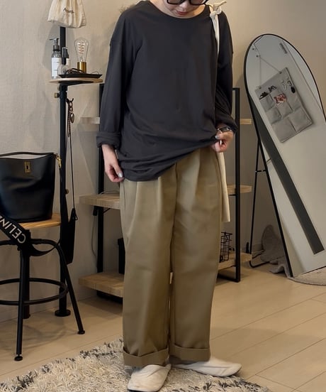 ルーズドレーププルオーバー