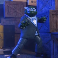 【予約】NECA Teenage Mutant Ninja Turtles (1987 Cartoon) - Tuxedo Leonardo 7" Scale Action Figure
