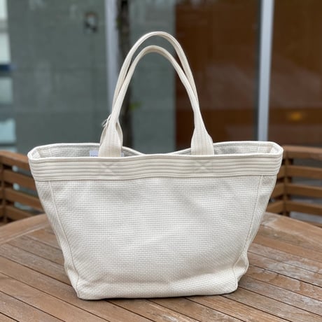 UNIVERSALトート数量限定IVORY ※ネイビー刺繍