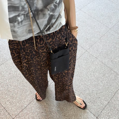 pocket (スマホショルダー)  BLACK