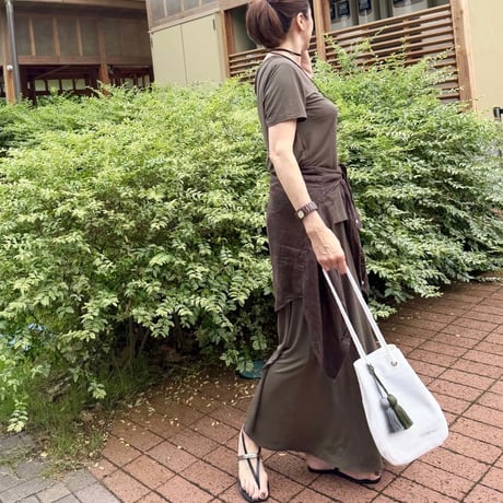 STRING 2026春夏限定色White　 ※タッセルチャームSサイズ2個付き