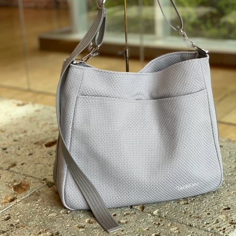 残りわずか”Round” 2025SS限定色 Light Gray