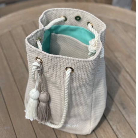 STRING new BEIGE  ※タッセルチャームSサイズ2個付き