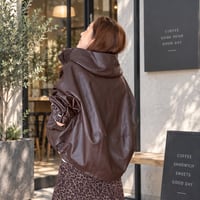 エコレザーハーフフードブルゾン
