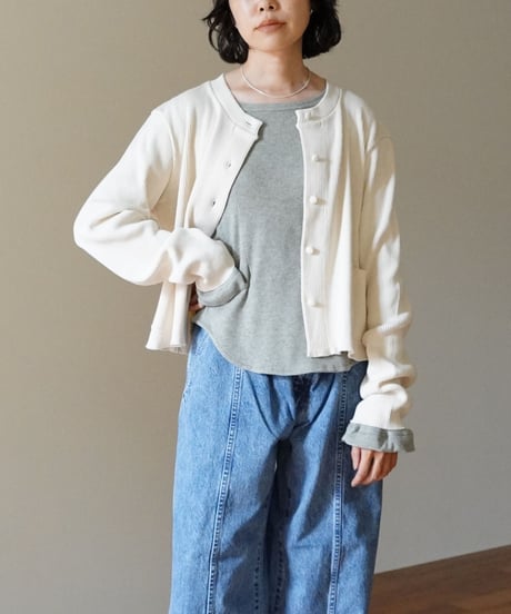 AS YET UNNAMED. / THE FLARE SLEEVE CUT&SEWN (2 COLORS)