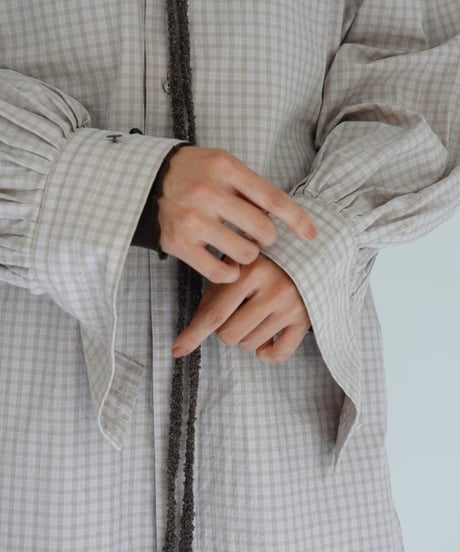 JöICEADDED / Tucked Sleeve Zigzag Shirt (2 COLORS)