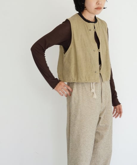 SOMEYA+METHO+puraa / handle button short vest (botanical khaki)