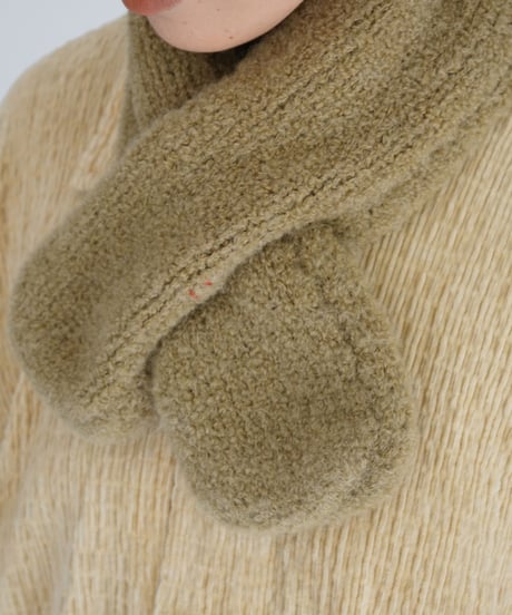 YULA /  HAND KNIT MUFFLER (2 COLORS)