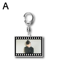 フィルム風アクリルキーホルダー（全6種）